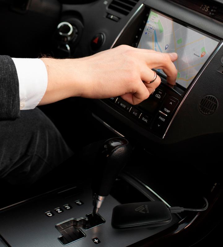 Auto CarPlay Adapter - Wi-Fi and Bluetooth Connectivity, For iPhone & Androids